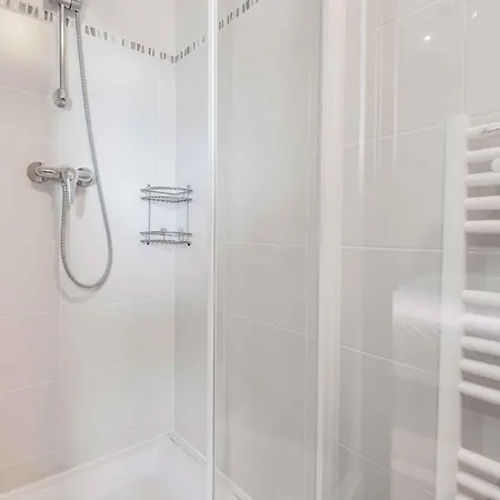 Apartment Le Paradis 27 - Year