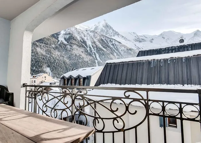 Le Paradis 27 - Year